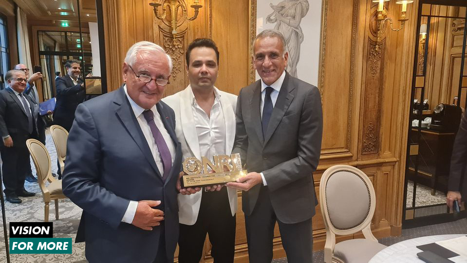 Ylias Akbaraly reçoit le prix NRI de l’année